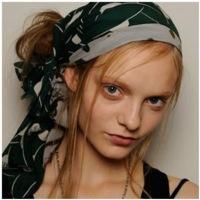 How beautiful to tie a scarf on your head: various options