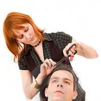 Miks naine ei tohiks oma mehe juukseid lõigata: märk ja selle tõlgendus abikaasa poolt.